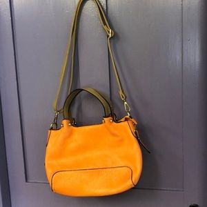Orange 🍊 Pocketbook